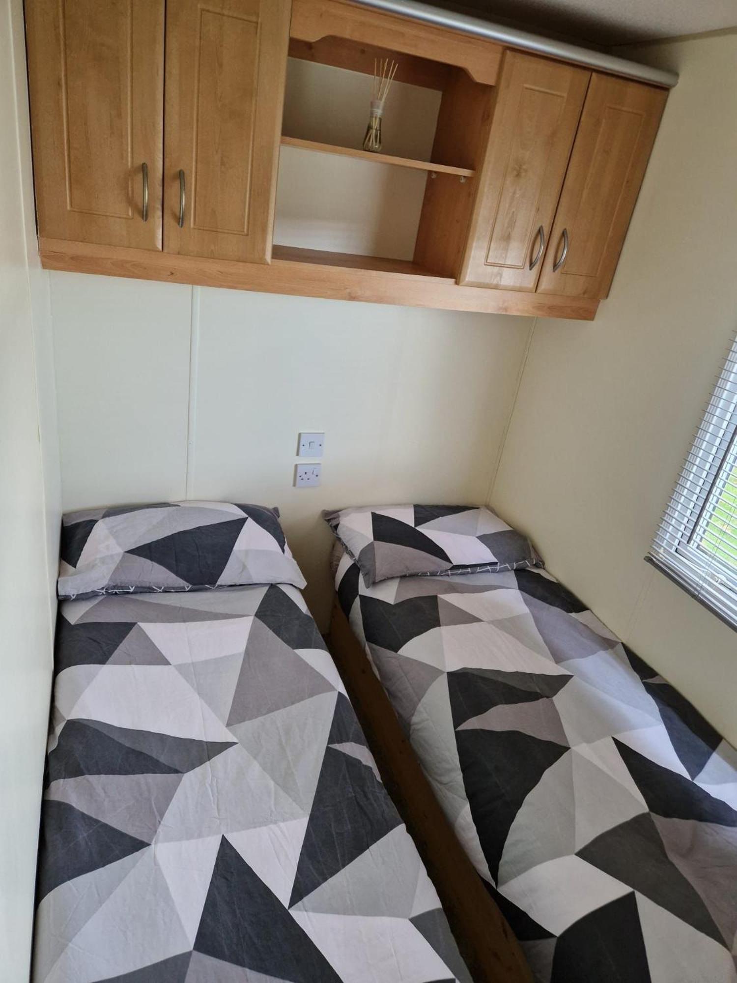 Browns Caravan Rentals, Ingoldmells 4 Berth Caravan Silver Beach Экстерьер фото
